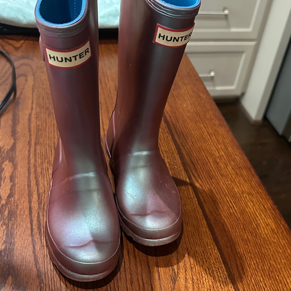 Hunter Shiny Purple Boots